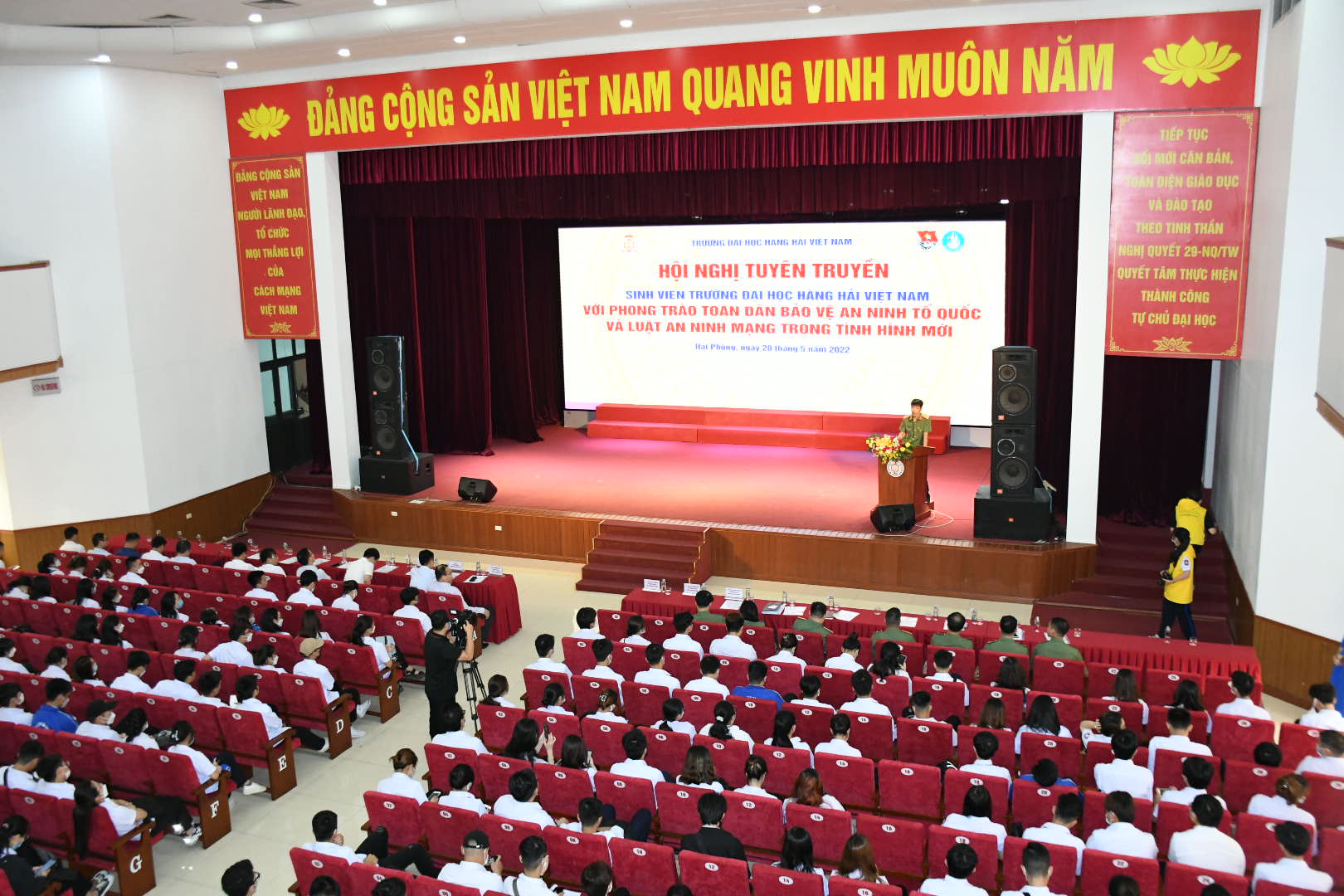 Hơn 500 sinh viên được tuyên truyền về phong trào toàn dân bảo vệ an ninh tổ quốc và Luật An ninh mạng